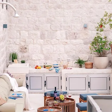 Dida Hvar Hébergement de vacances *